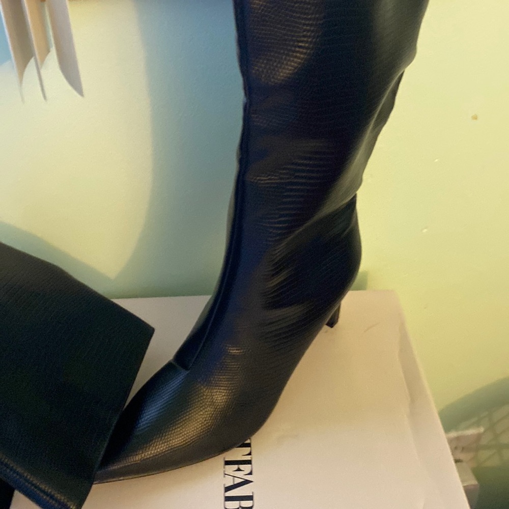 Ladies dress boot